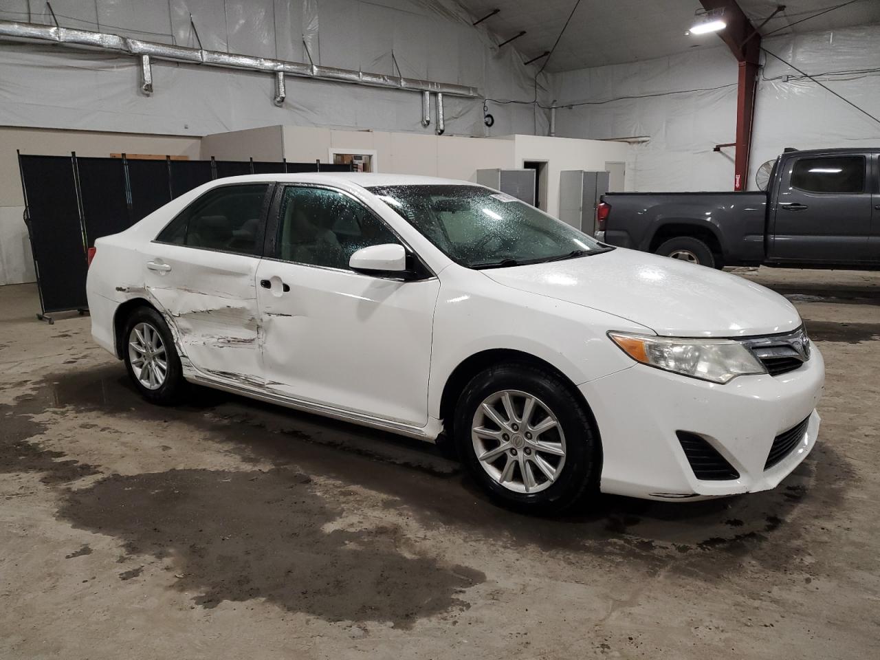 2012 Toyota Camry - Image 4