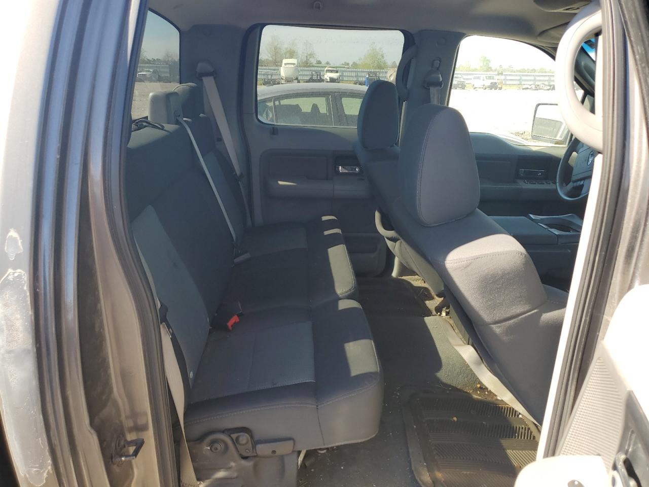 2007 Ford F-150 - Image 10