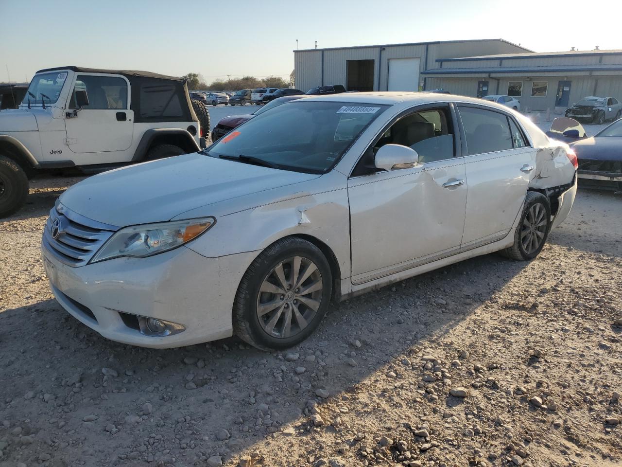 2011 Toyota Avalon - Image 1