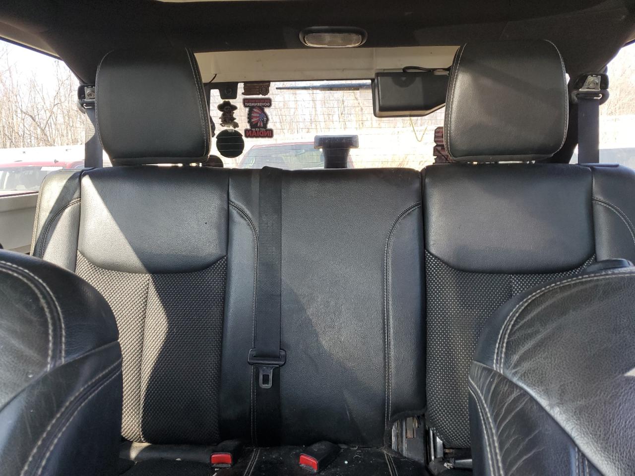 2015 Jeep Wrangler - Image 10