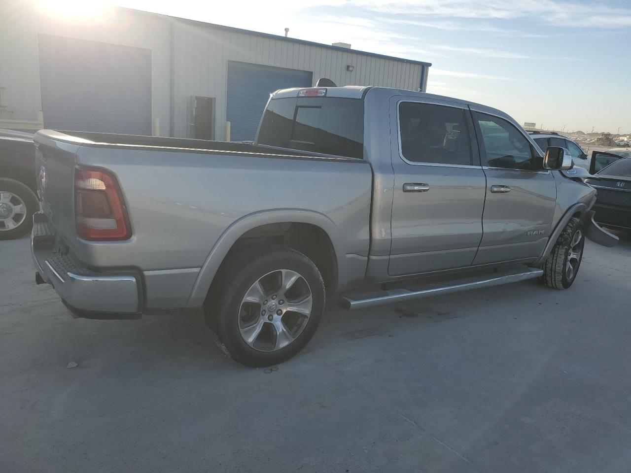 2019 RAM 1500 - Image 3