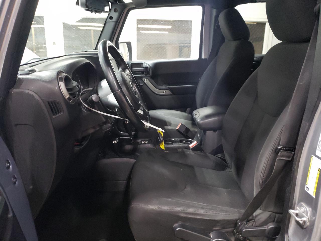 2016 Jeep Wrangler - Image 7