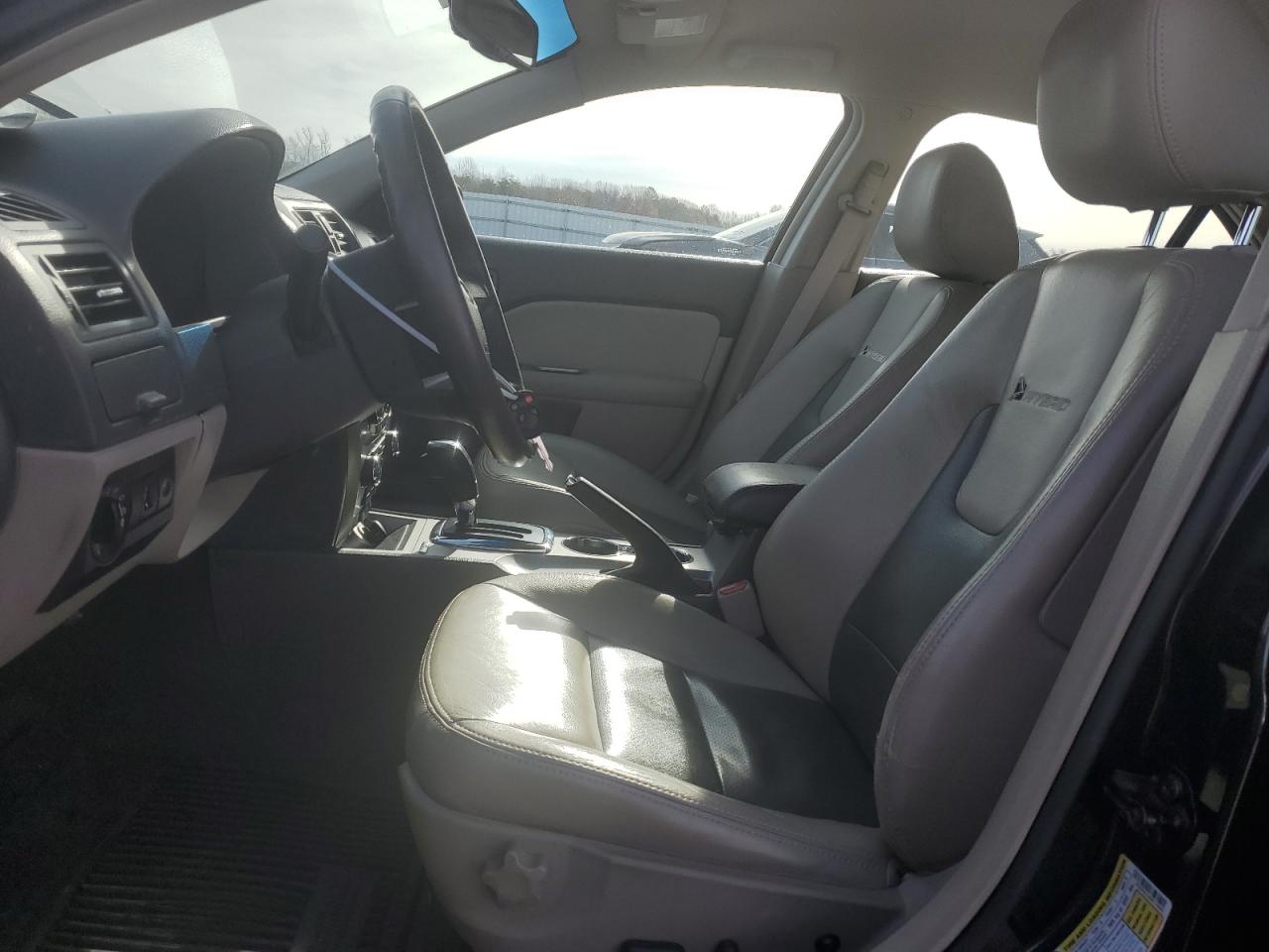 2010 Ford Fusion - Image 7