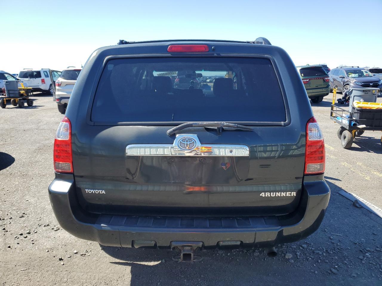 2007 Toyota 4Runner - Image 6