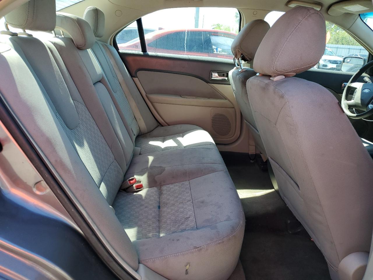 2012 Ford Fusion - Image 10