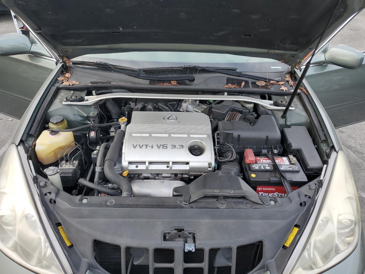 2005 Lexus ES - Image 11