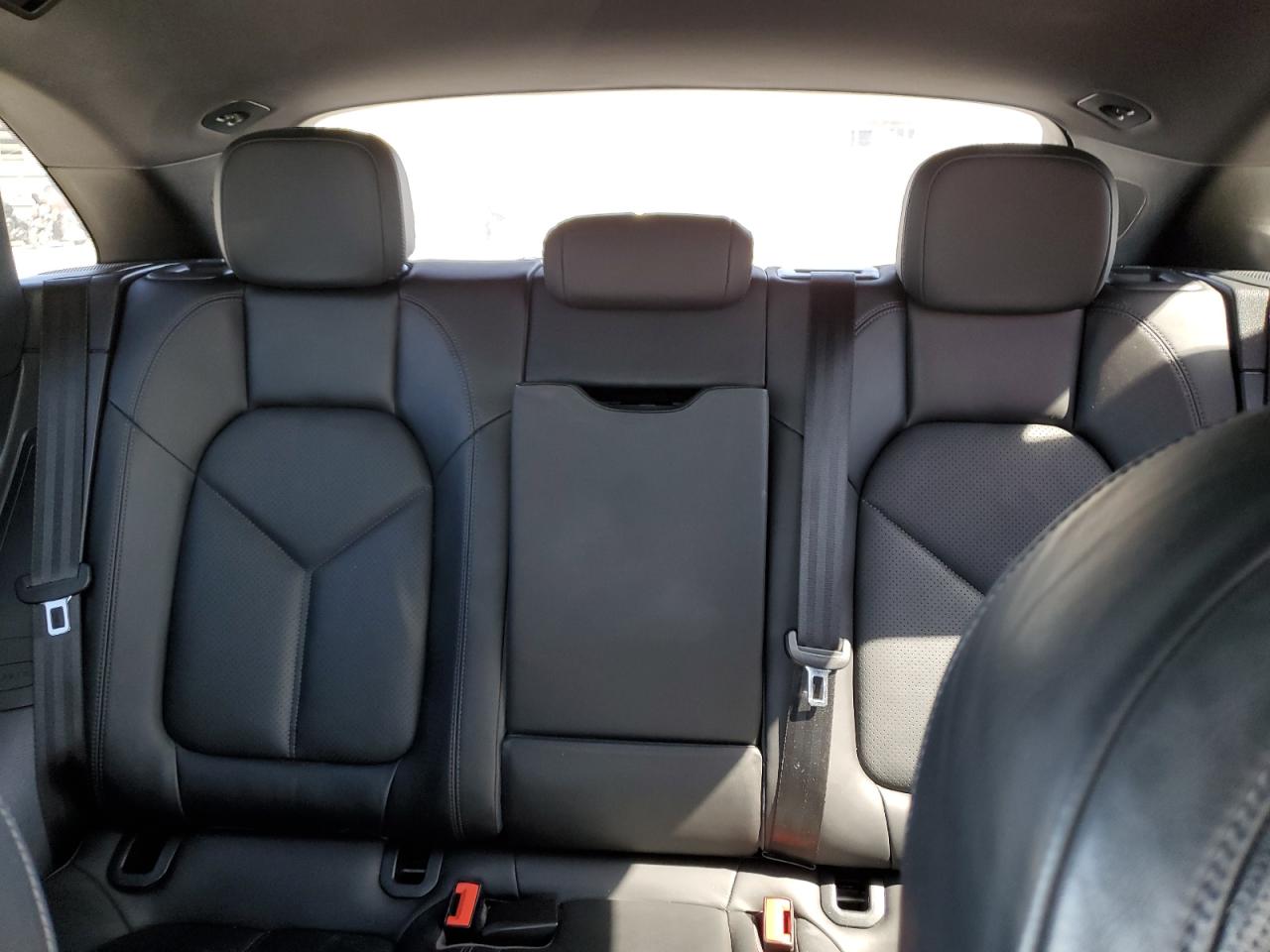 2015 Porsche Macan S VIN: WP1AB2A59FLB64454 Lot: 48948925