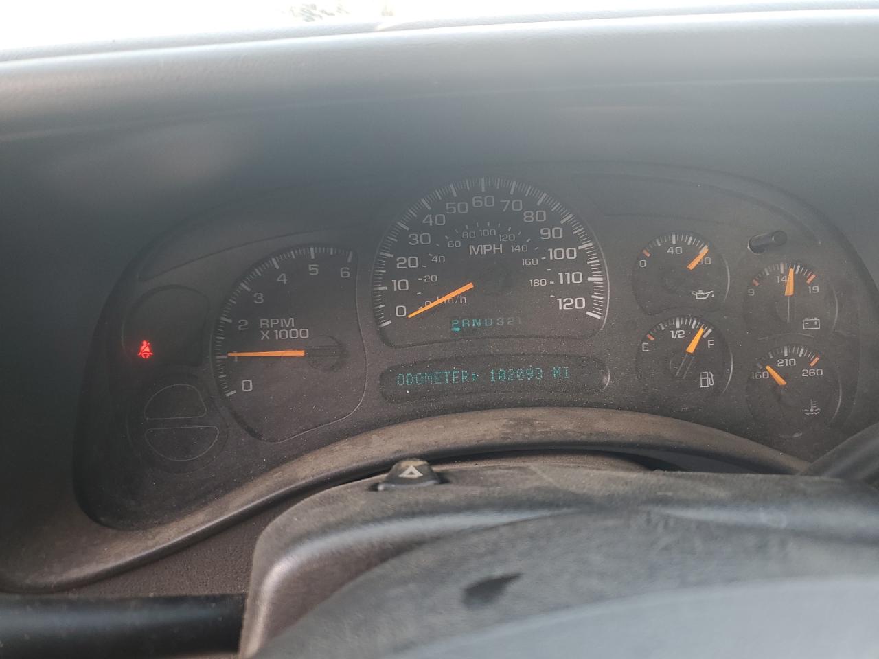 2005 Chevrolet Silverado - Image 9