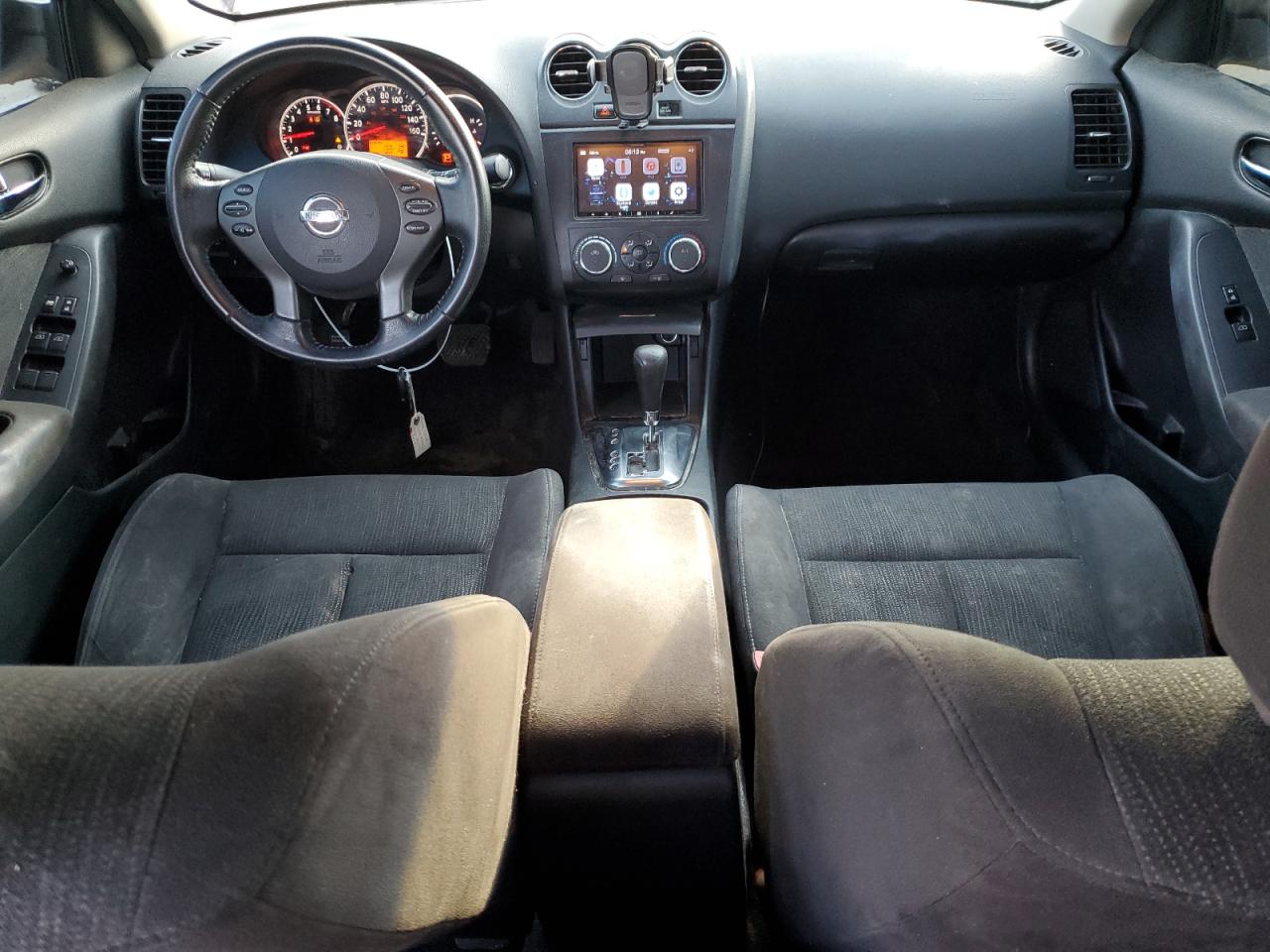 2010 Nissan Altima - Image 8