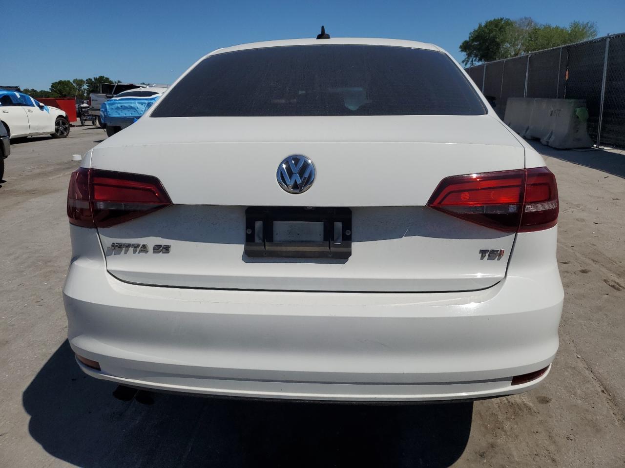 2016 Volkswagen Jetta - Image 6