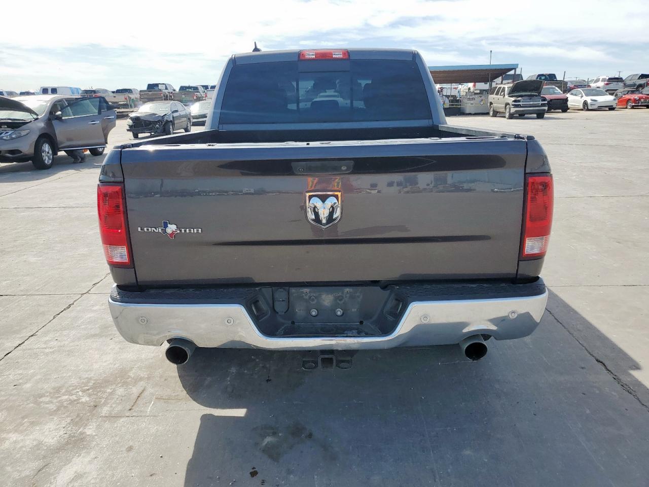 2014 RAM 1500 - Image 6