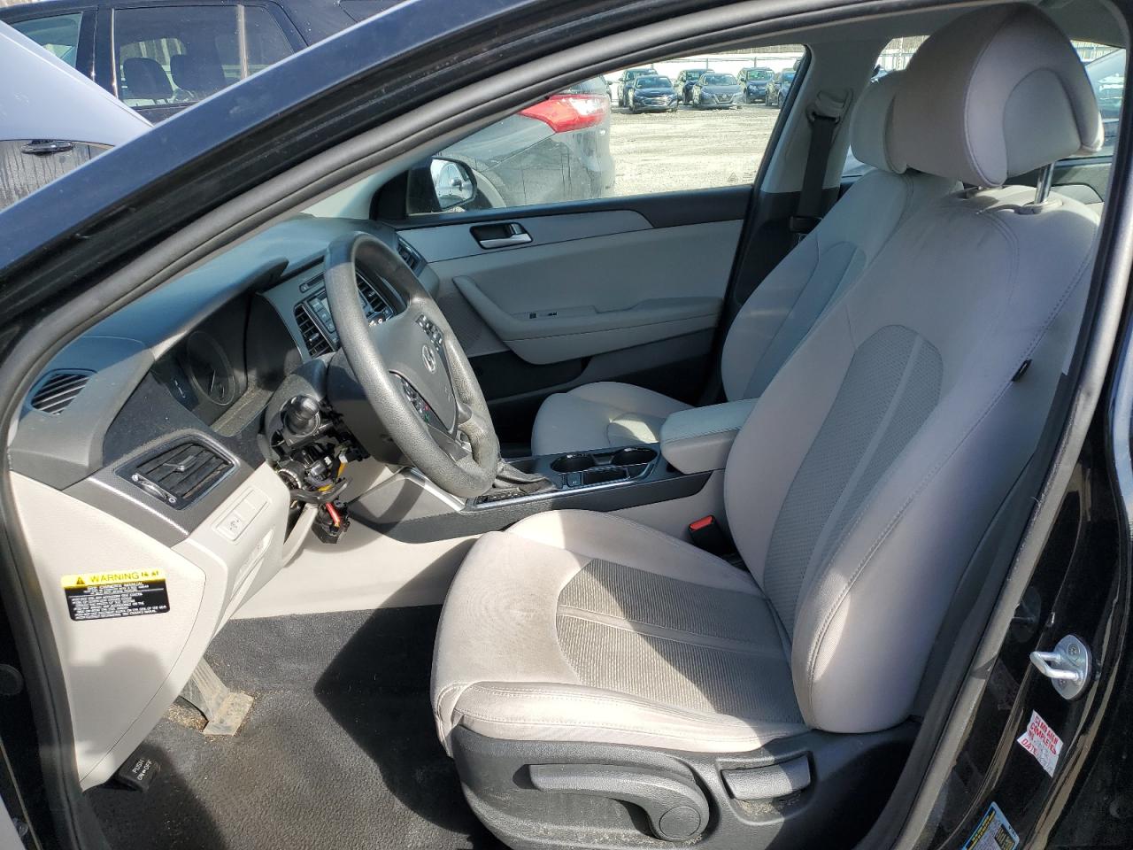 2017 Hyundai Sonata - Image 7