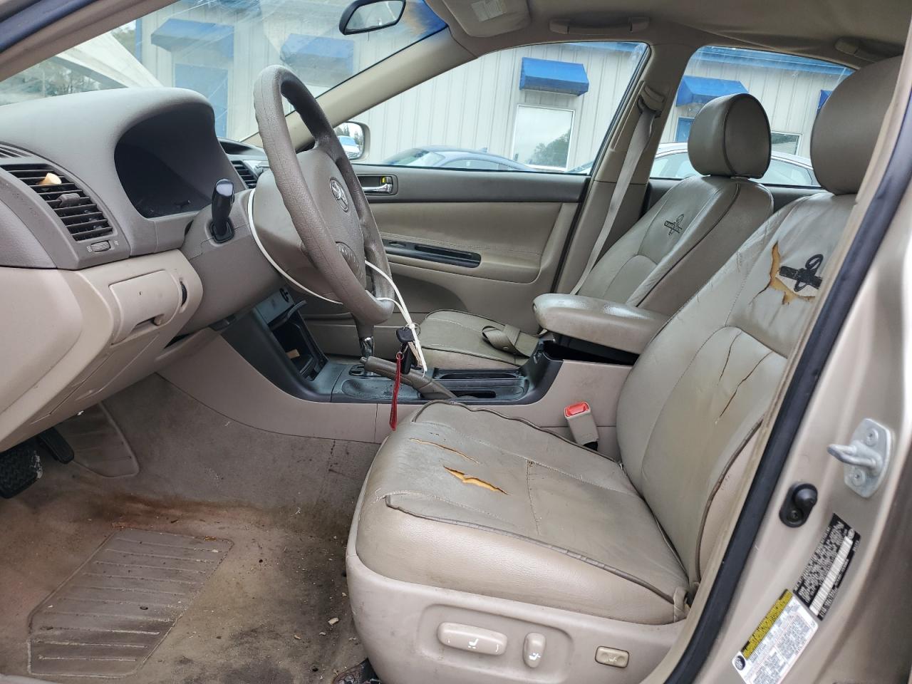 2005 Toyota Camry - Image 7