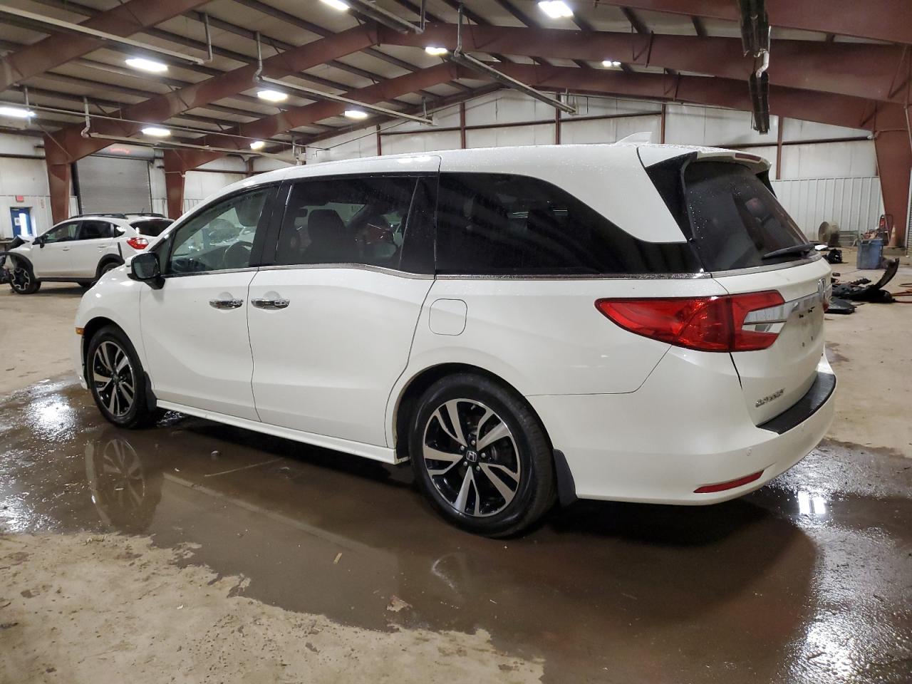 2019 Honda Odyssey - Image 2