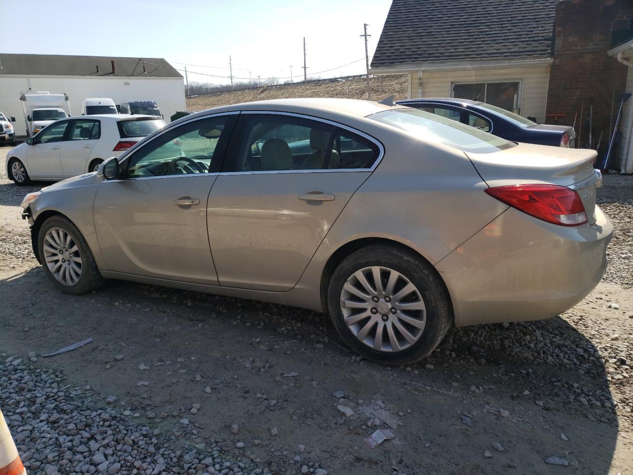 2012 Buick Regal - Image 2