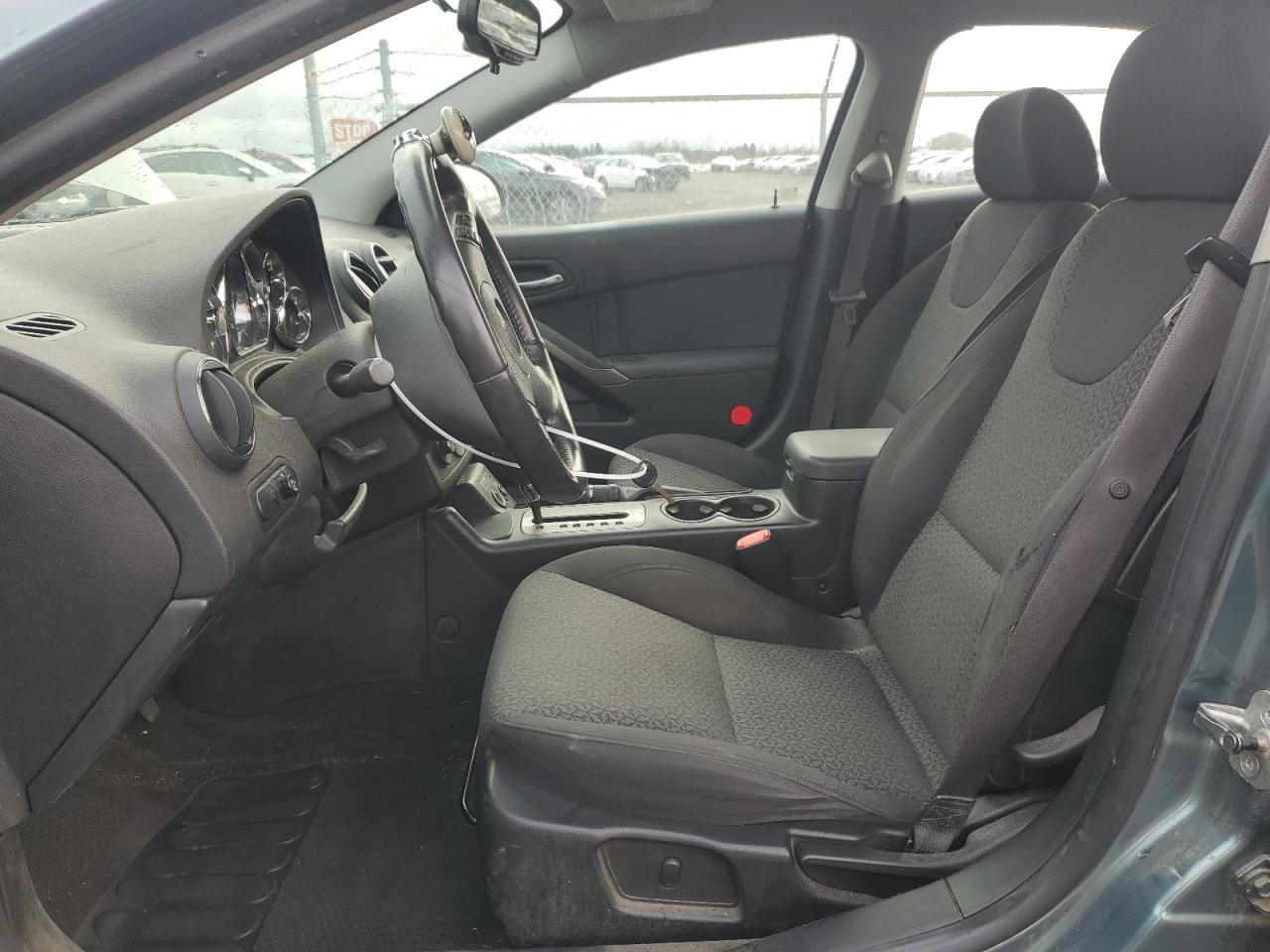 2009 Pontiac G6 - Image 7