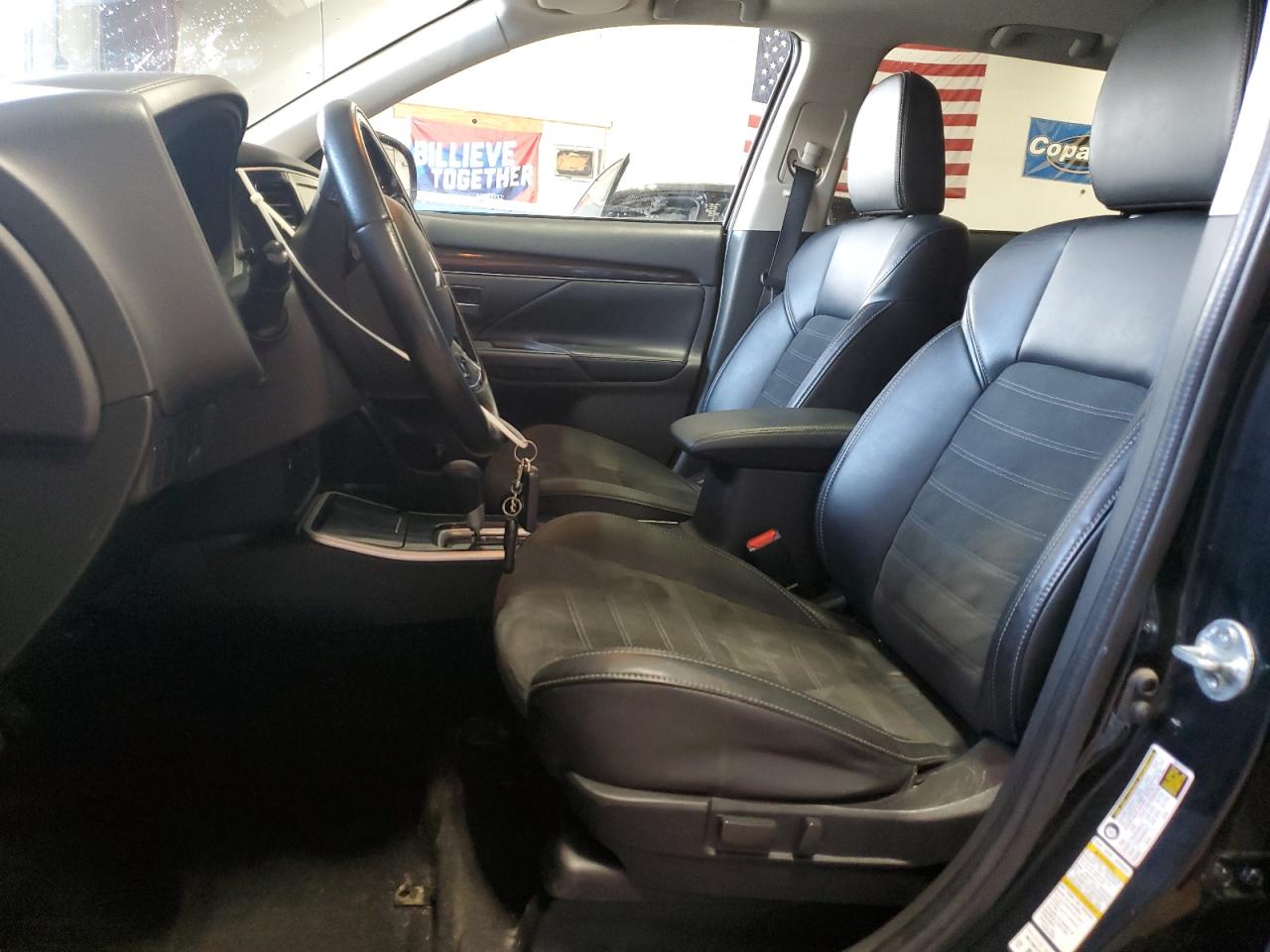 2019 Mitsubishi Outlander - Image 7