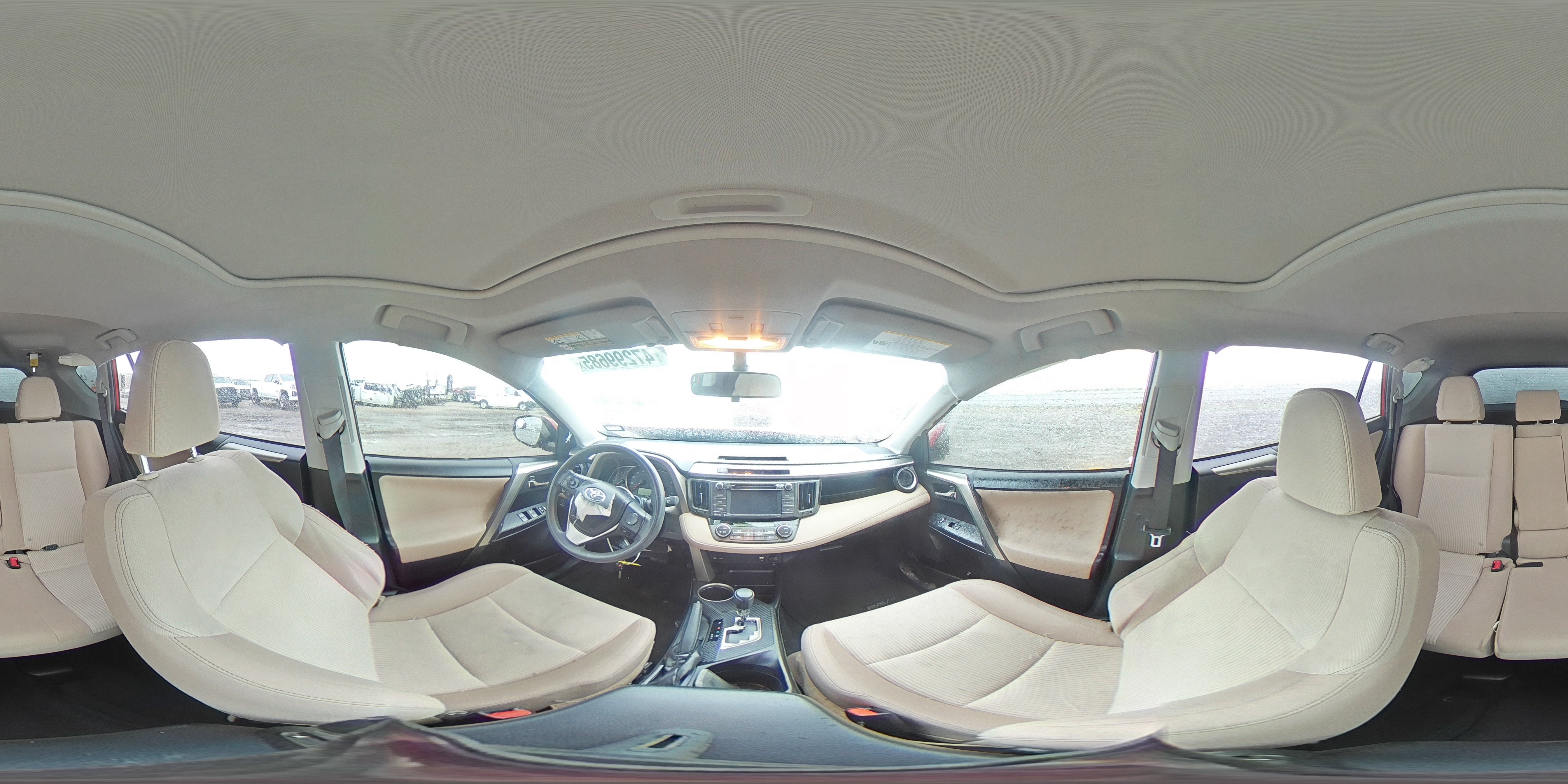 2015 Toyota RAV 4 - Image 12