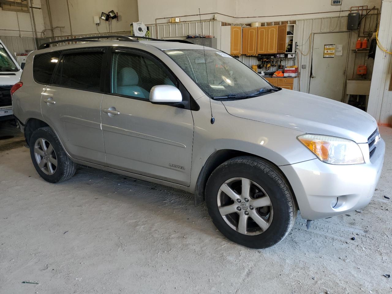 2008 Toyota RAV 4 - Image 4