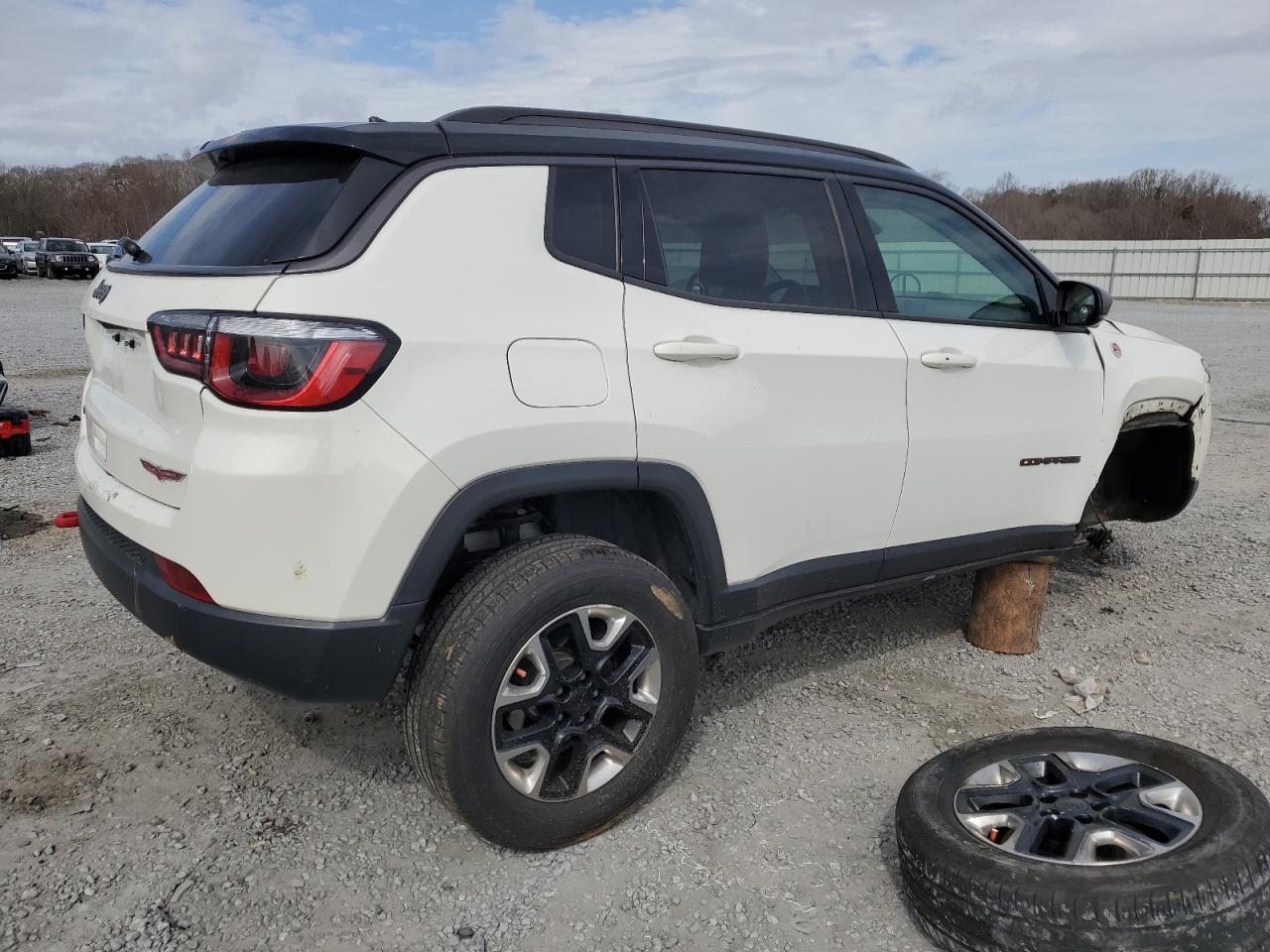 2018 Jeep Compass - Image 3