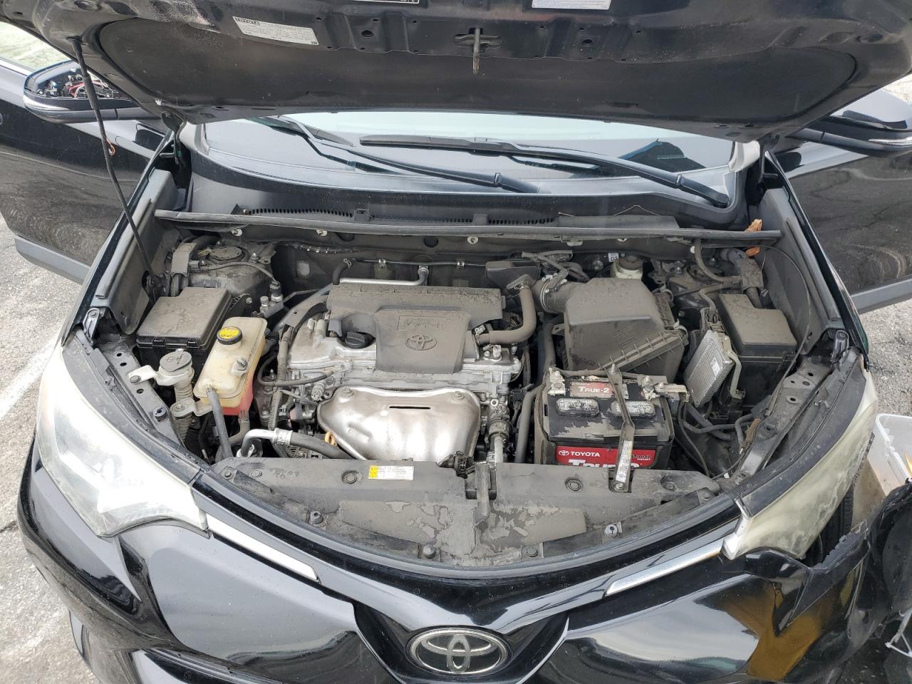 2018 Toyota RAV 4 - Image 13