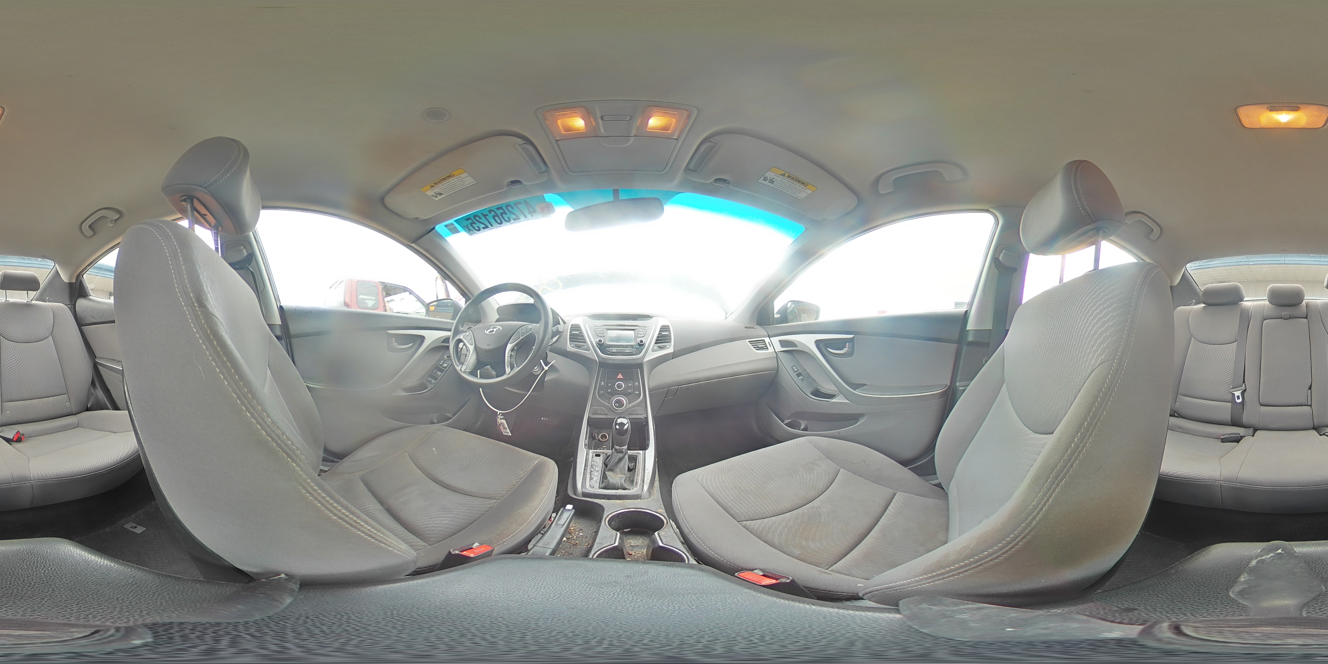 2015 Hyundai Elantra - Image 14