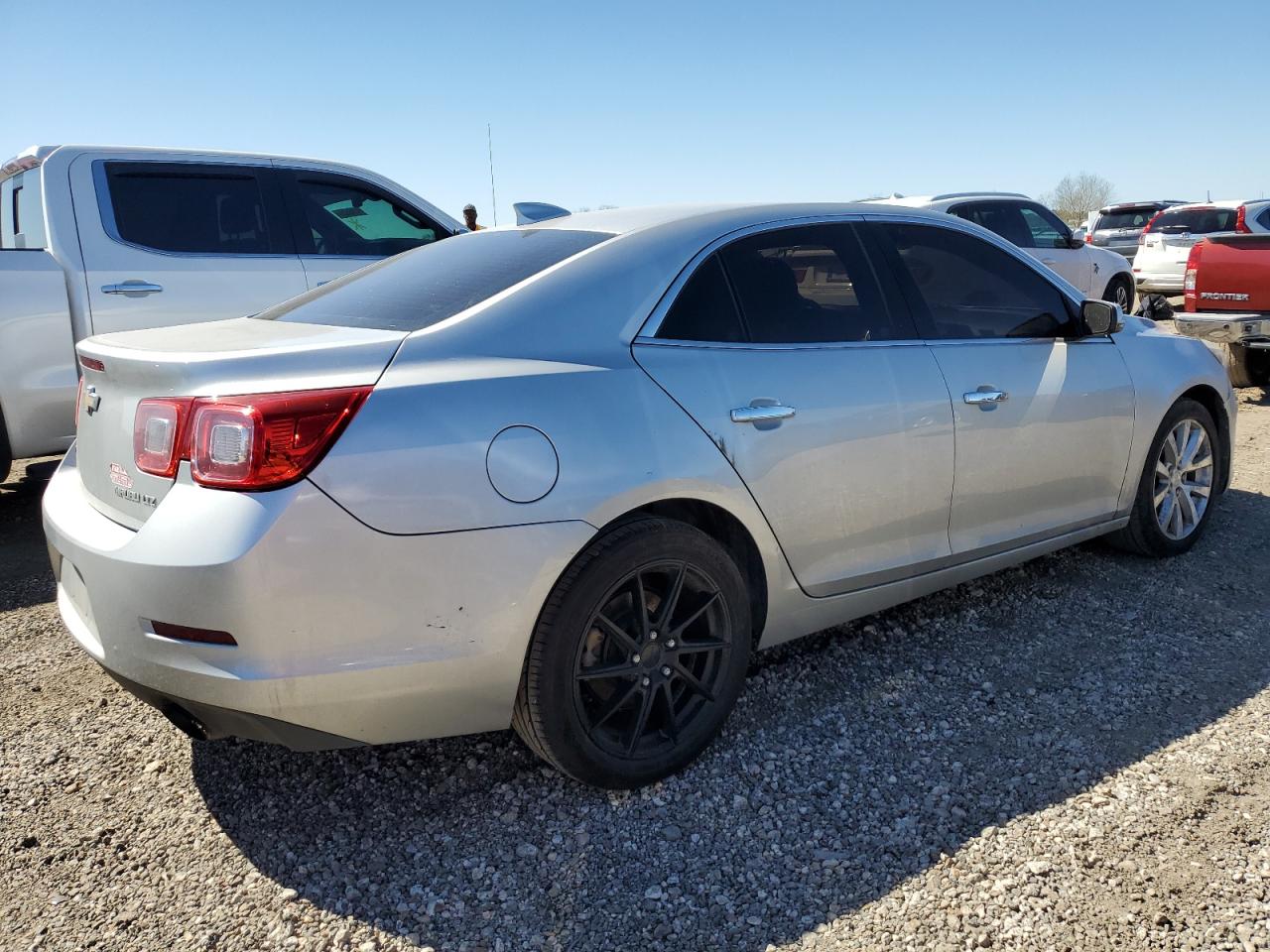 2016 Chevrolet Malibu - Image 3