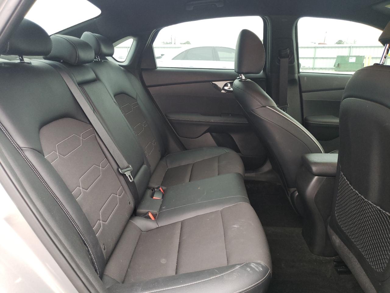 2023 Kia Forte - Image 10