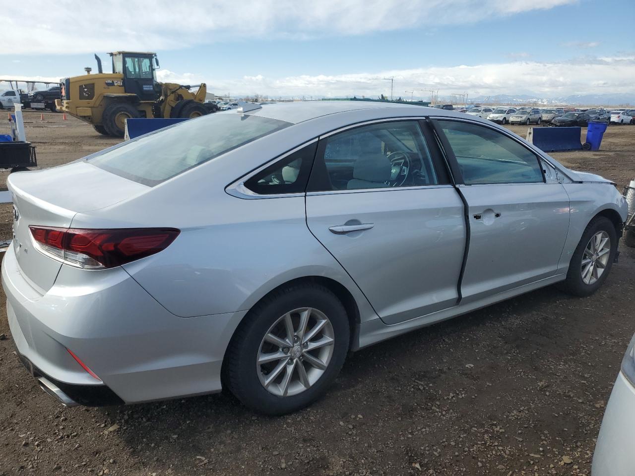 2019 Hyundai Sonata - Image 3