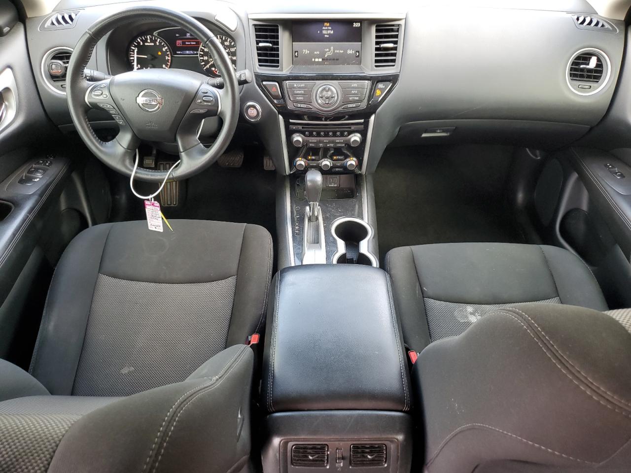 2020 Nissan Pathfinder - Image 8