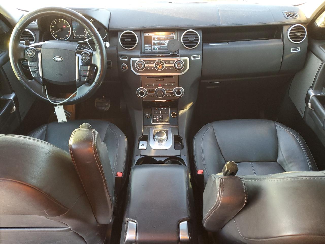 2014 Land Rover LR4 - Image 8