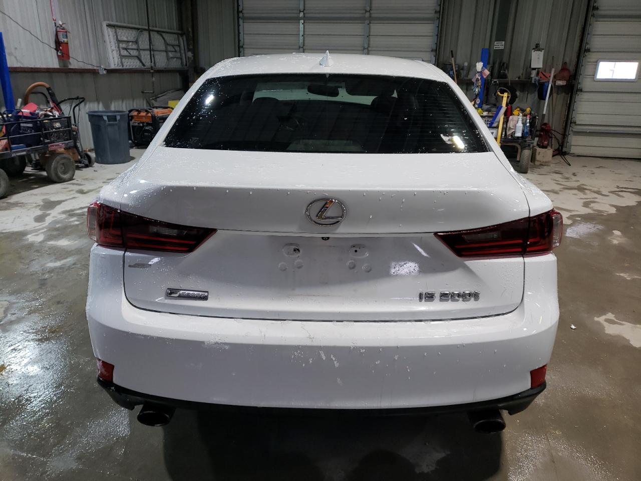 2016 Lexus IS - Image 6