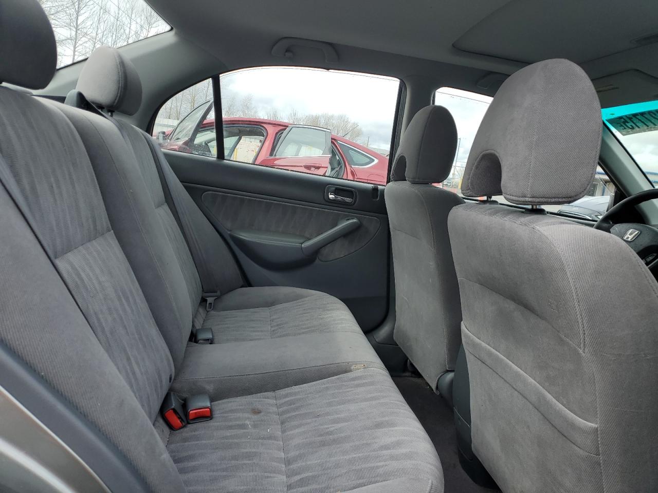 2005 Honda Civic - Image 10