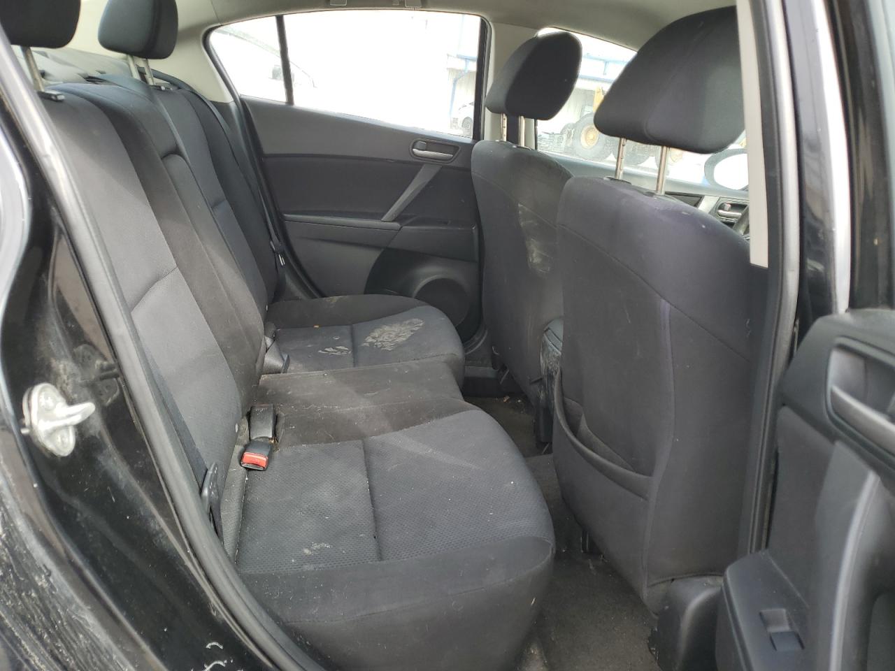 2010 Mazda 3 - Image 10