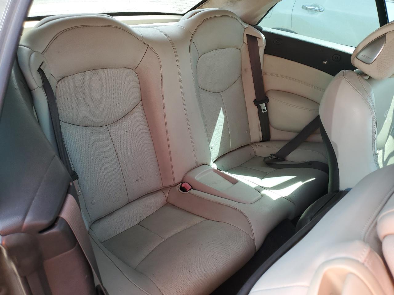 2012 Infiniti G - Image 10