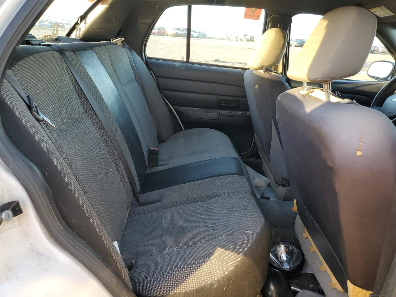 2007 Ford Crown Victoria - Image 10