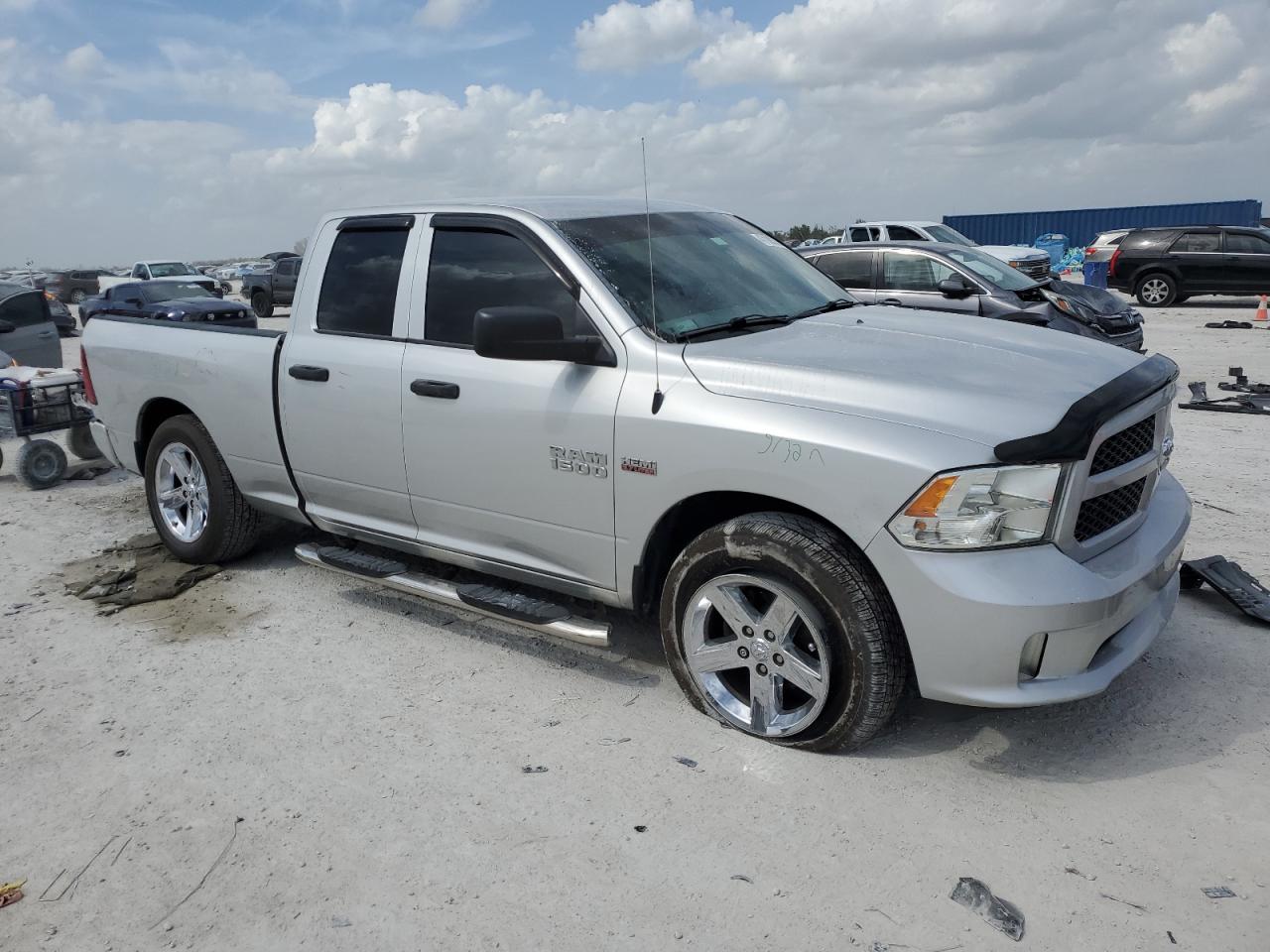 2016 RAM 1500 - Image 4