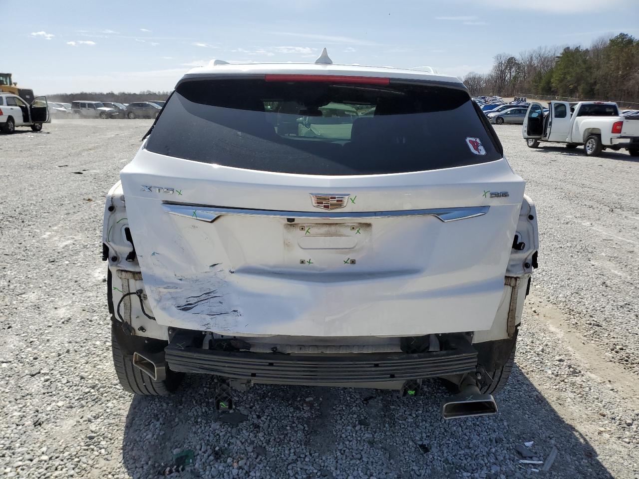 2017 Cadillac XT5 - Image 6