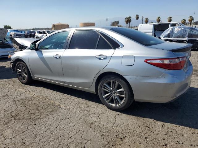  TOYOTA CAMRY 2016 Серебристый