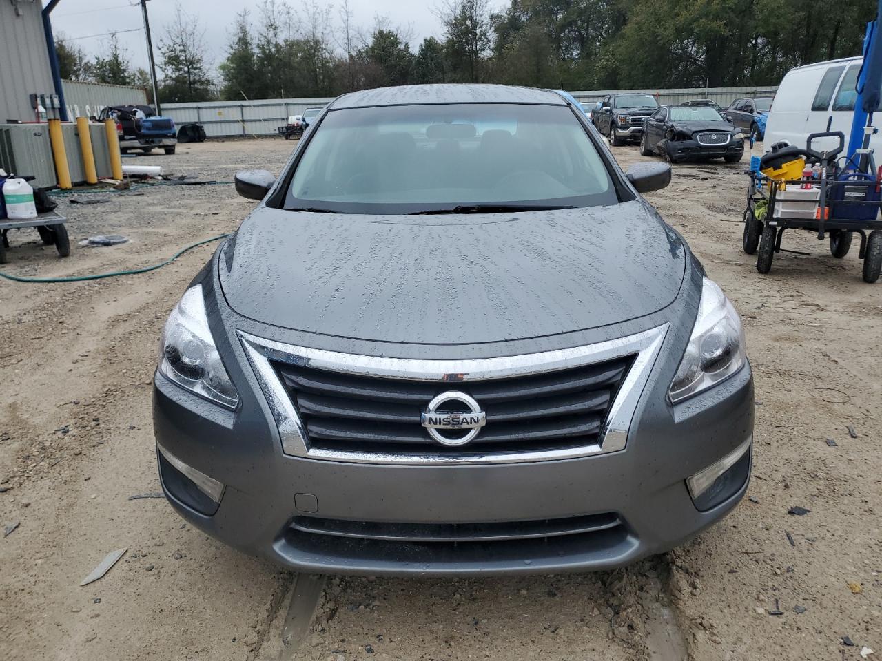2015 Nissan Altima - Image 5