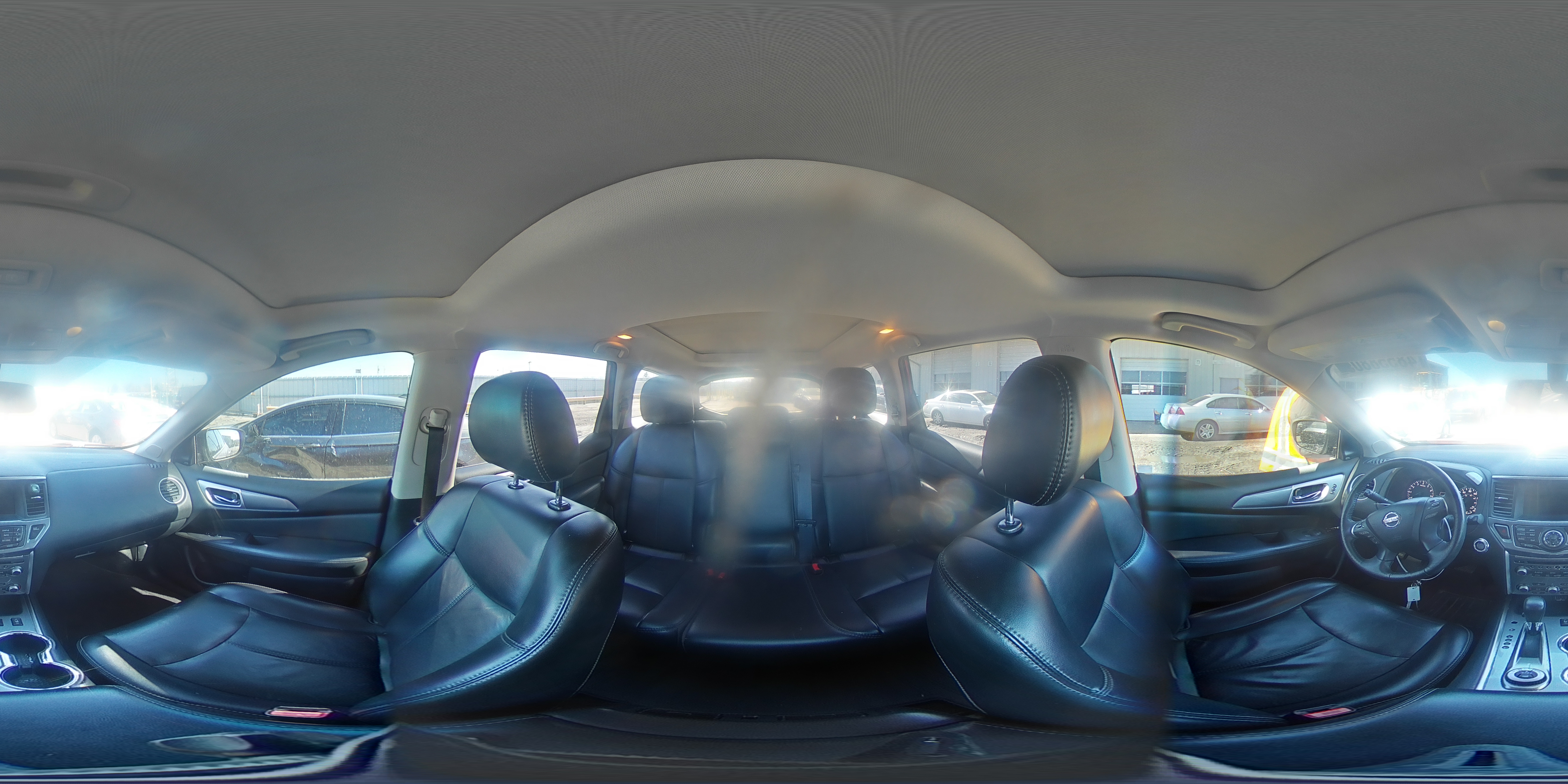 2018 Nissan Pathfinder - Image 13