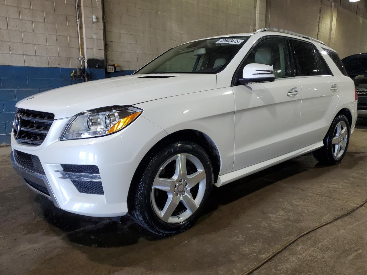 2015 Mercedes-Benz Ml 400 4Matic на продаже в Northfield, OH - Minor Dent/Scratches