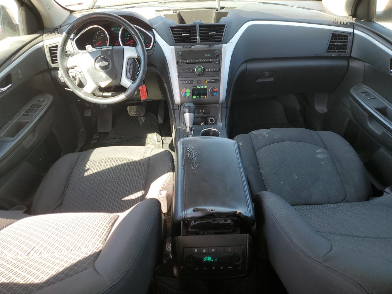 2010 Chevrolet Traverse - Image 8
