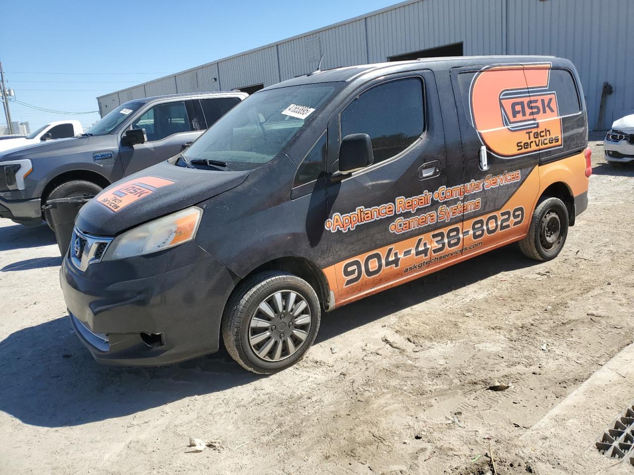 2013 Nissan NV - Image 1