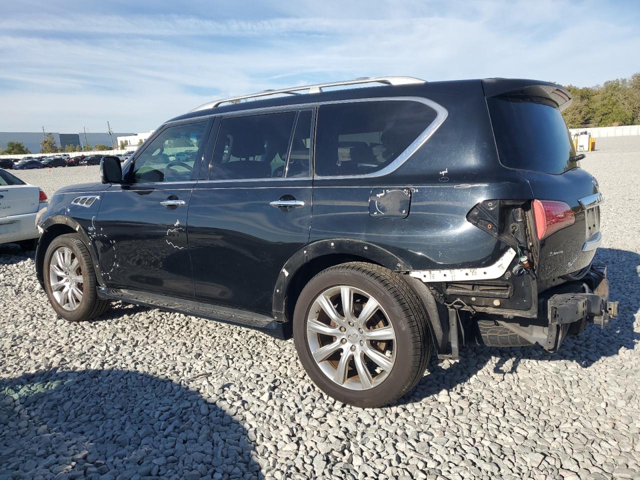 2014 Infiniti QX80 - Image 2