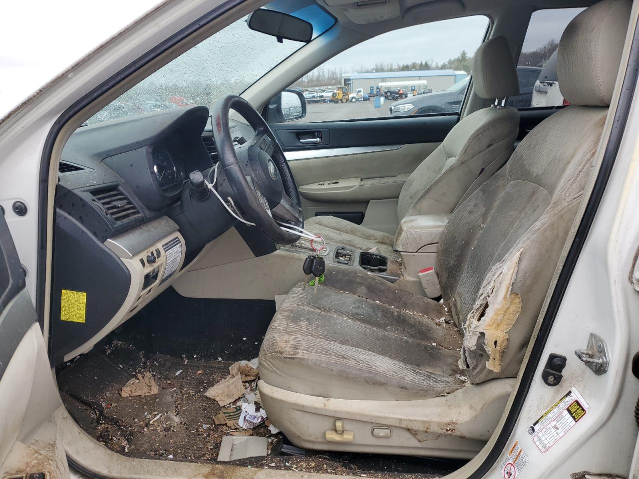 2010 Subaru Outback - Image 7