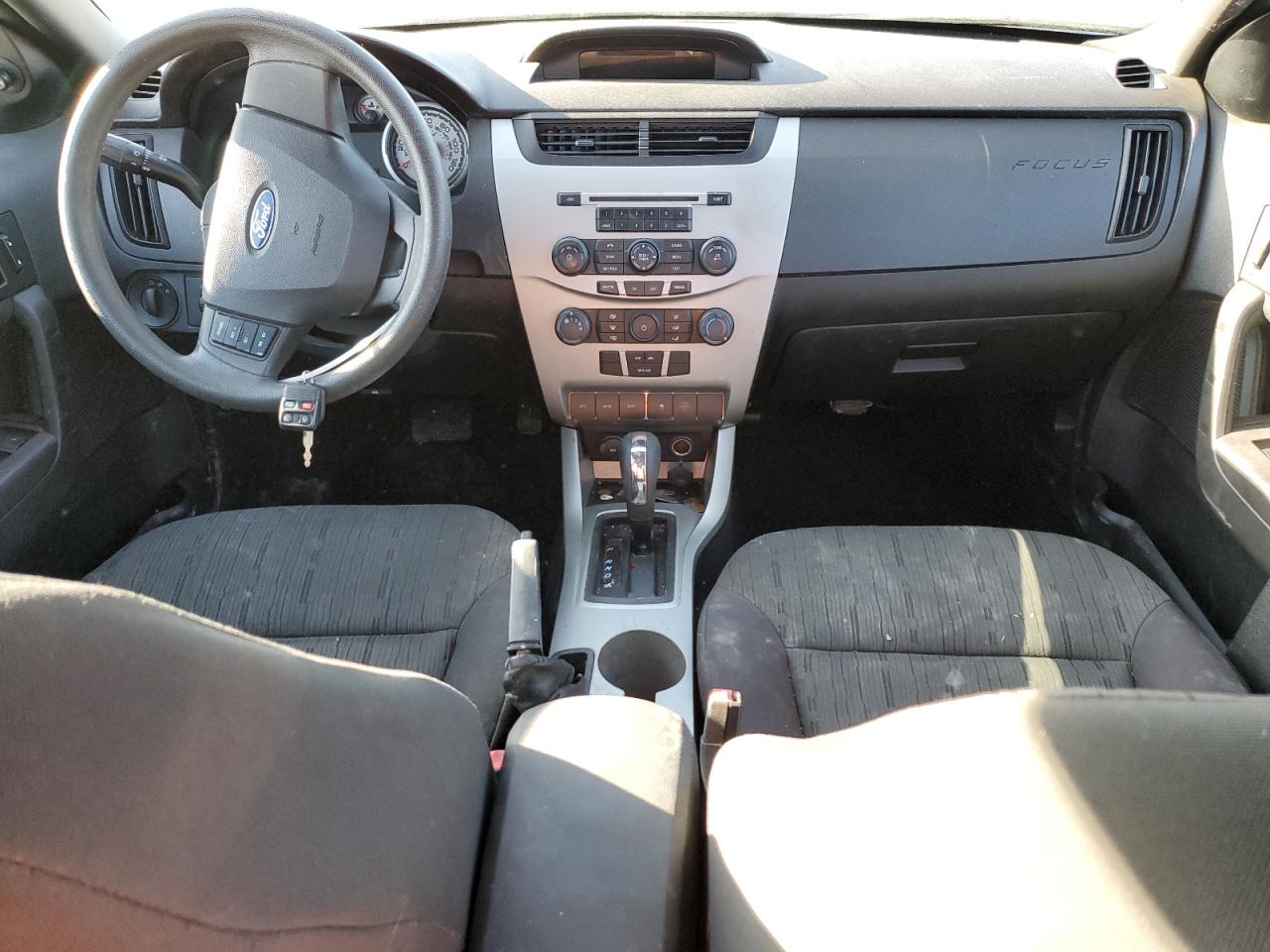 2010 Ford Focus - Image 8