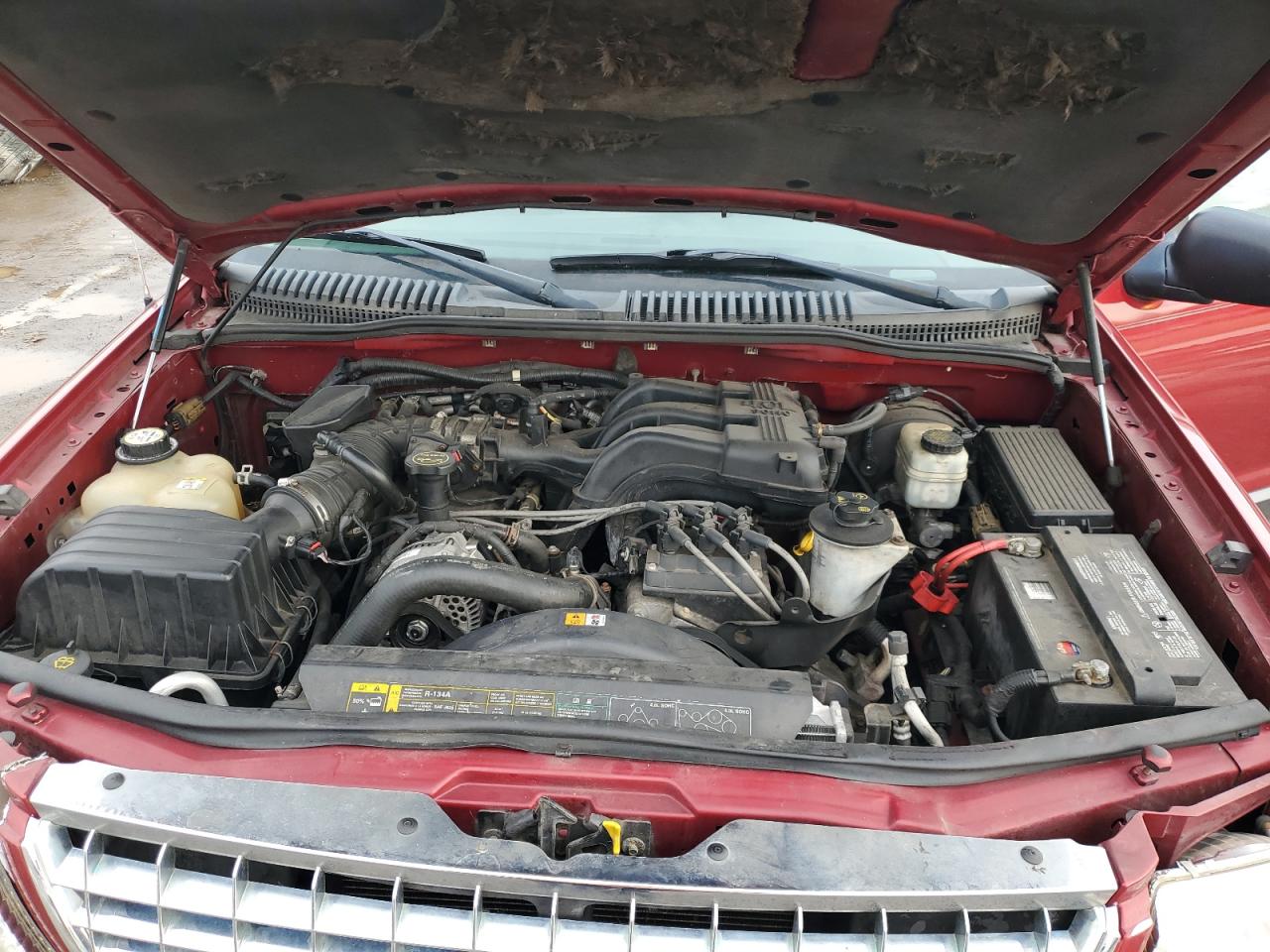 2005 Ford Explorer - Image 12