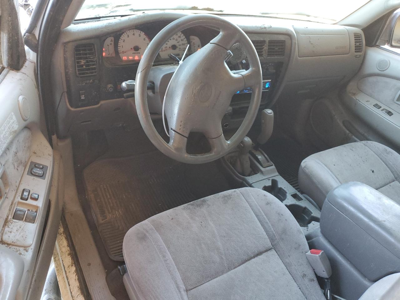 2003 Toyota Tacoma - Image 8