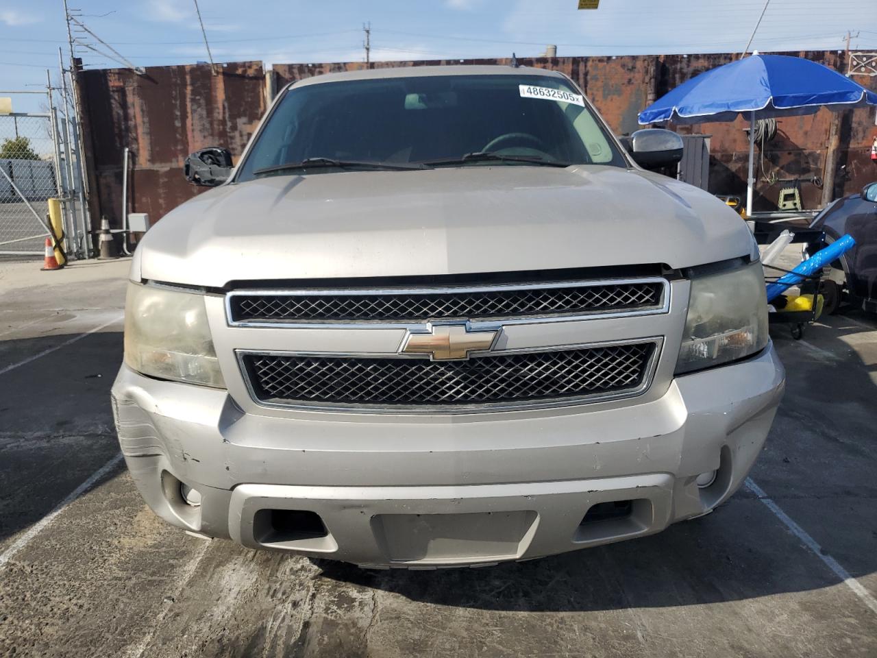 2009 Chevrolet Suburban - Image 5